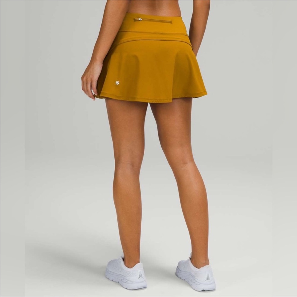 Lululemon | LIKE NEW | Play Off The Pleats Mid Rise Skirt | Gold Spice | Size 8 - Picture 4 of 12